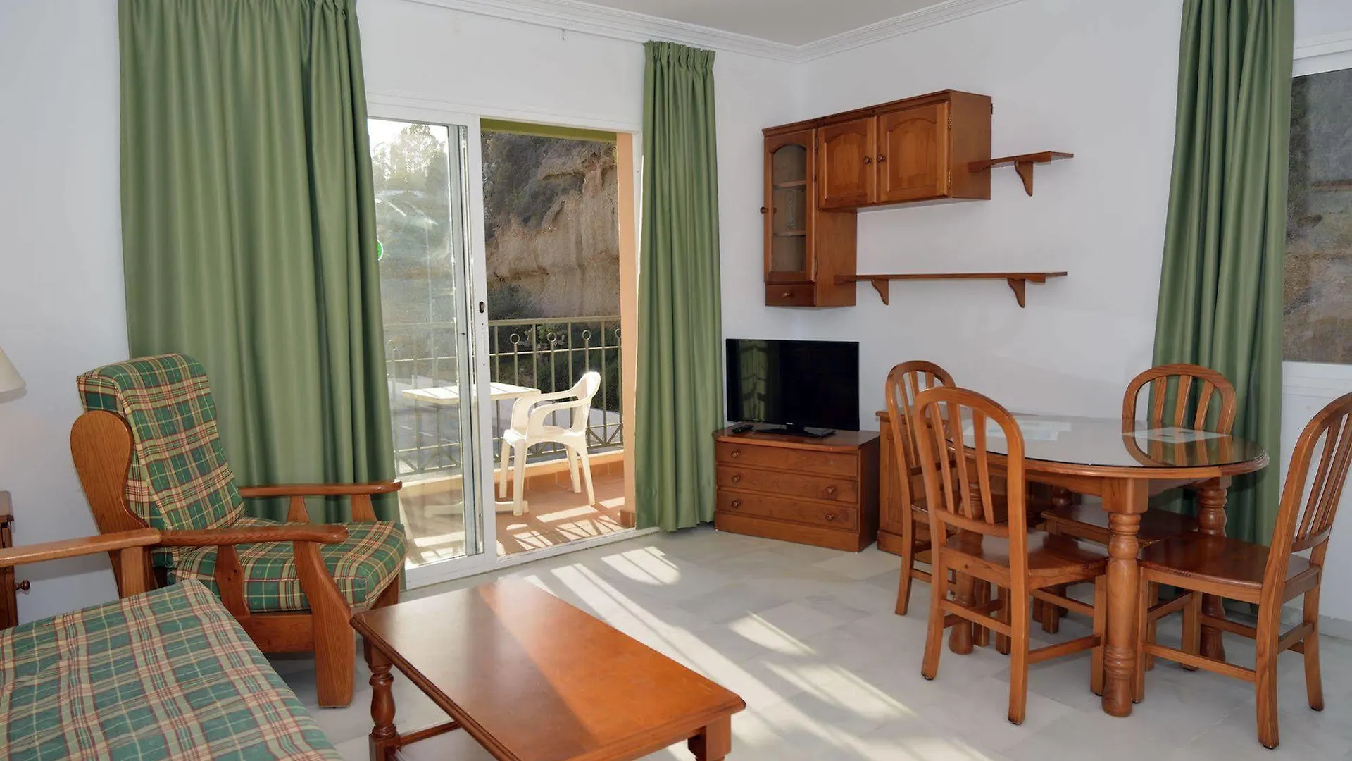 Apartamentos Hc Burriana Playa Spain