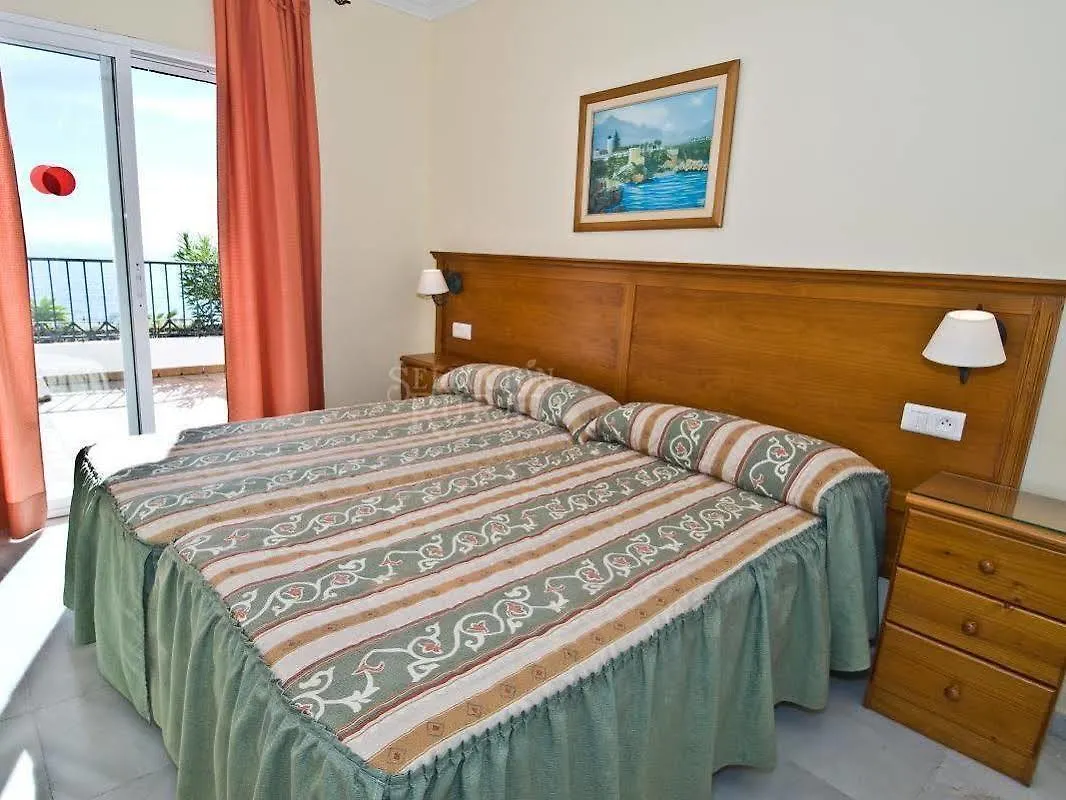 Apartamentos Hc Burriana Playa Nerja